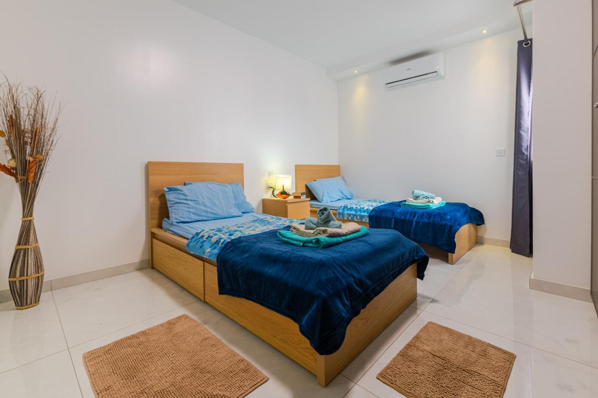 New Spacious Apartment With Amazing View Bugibba 圣保罗湾城 外观 照片